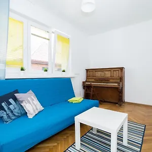 https://uwh-hostel.gdanskhotel.org
